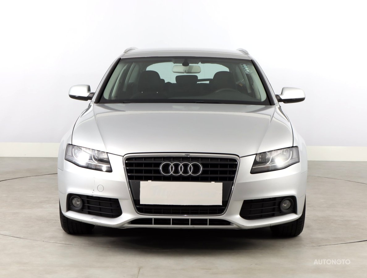 Audi A4, 2010 - pohled č. 2