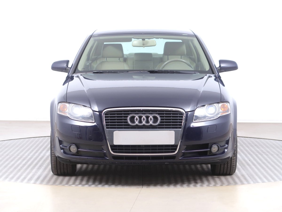 Audi A4, 2005 - pohled č. 2