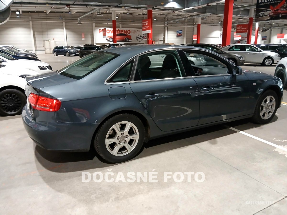 Audi A4, 2010 - pohled č. 2