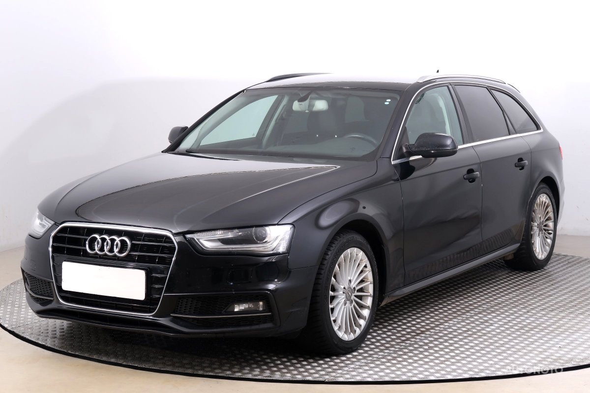 Audi A4, 2013 - pohled č. 3