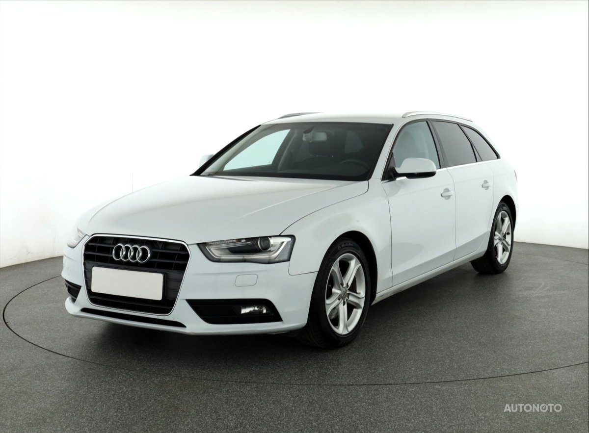 Audi A4, 2012 - pohled č. 3