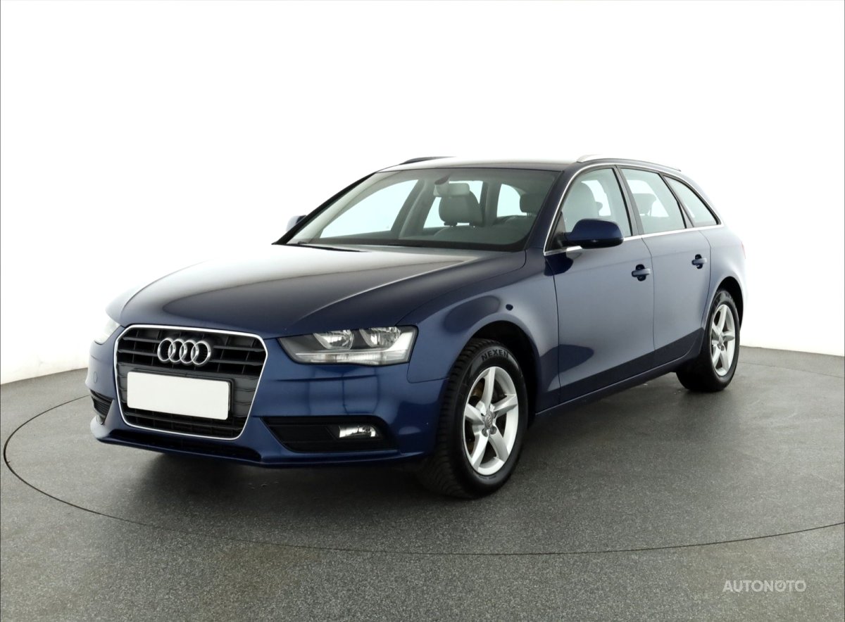 Audi A4, 2012 - pohled č. 3