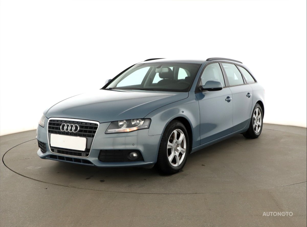 Audi A4, 2011 - pohled č. 3