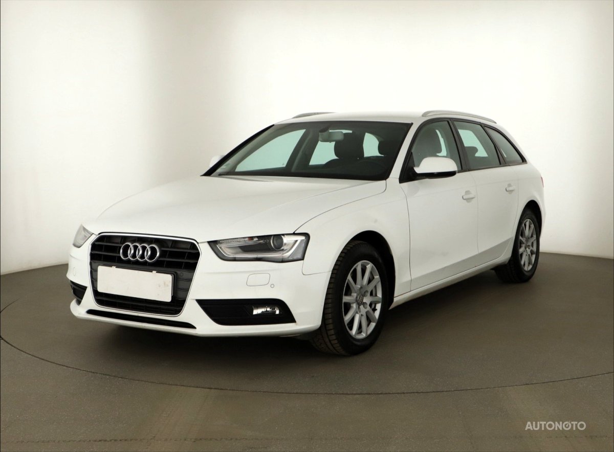 Audi A4, 2012 - pohled č. 3