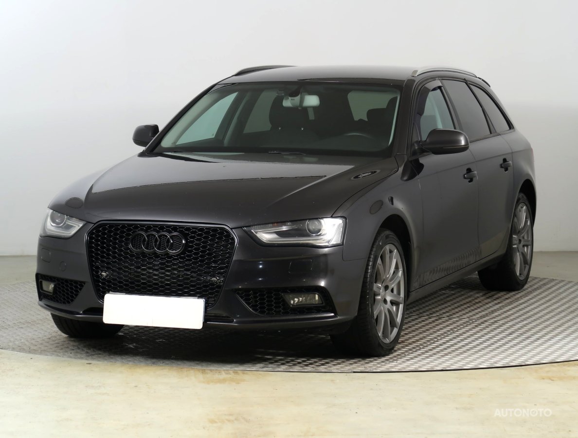 Audi A4, 2014 - pohled č. 3