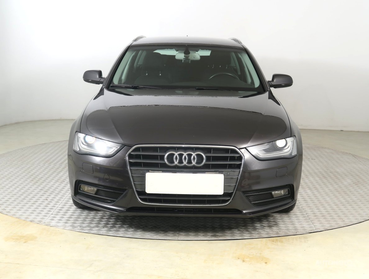 Audi A4, 2014 - pohled č. 2