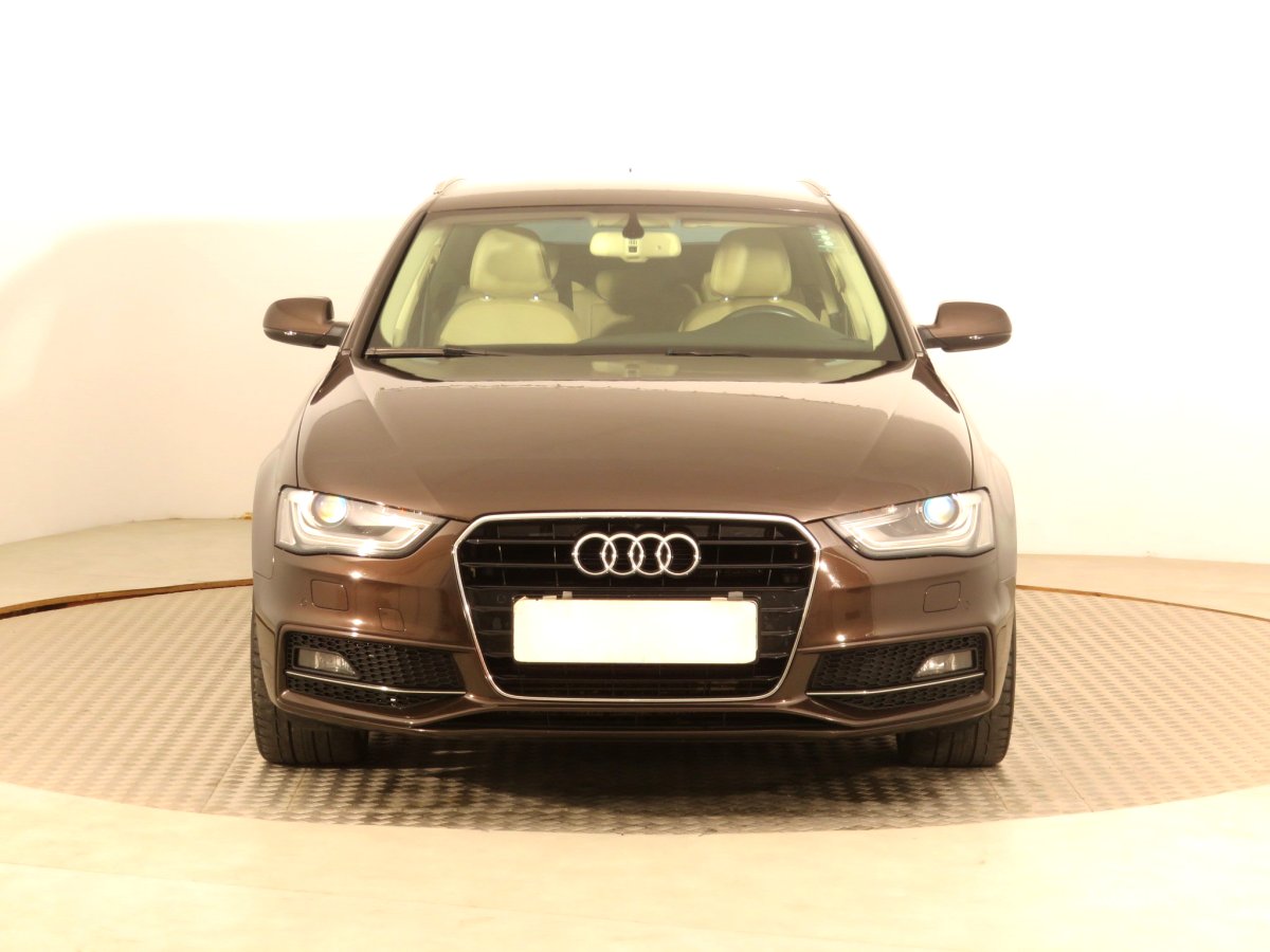 Audi A4, 2014 - pohled č. 2