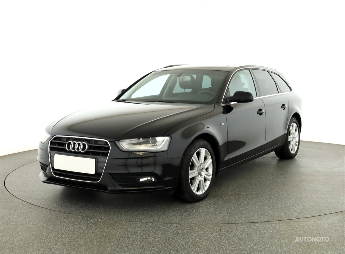 Audi A4, 2012 - pohled č. 3