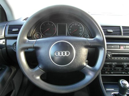 Audi A4, 2001 - pohled č. 8