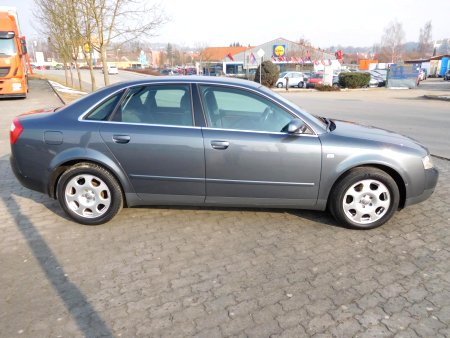 Audi A4, 2001 - pohled č. 6