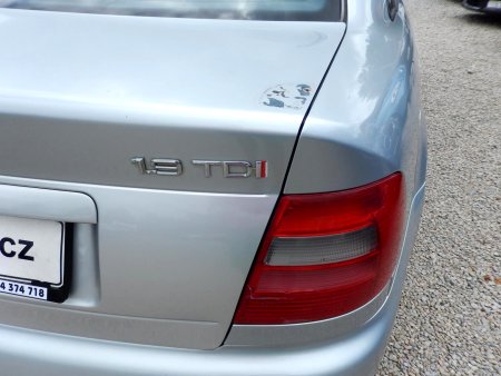 Audi A4, 1998 - pohled č. 9