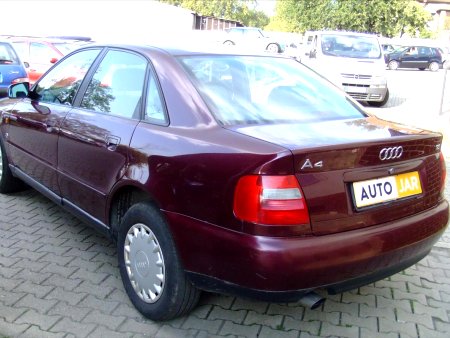 Audi A4, 1996 - pohled č. 3