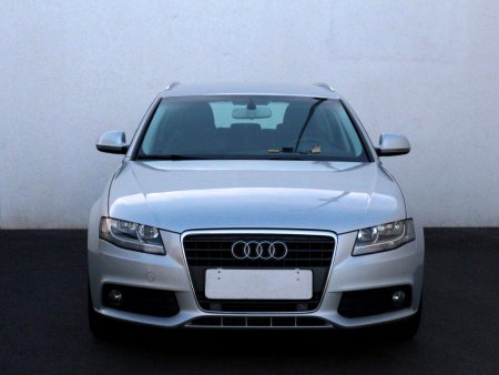 Audi A4, 2005 - pohled č. 2