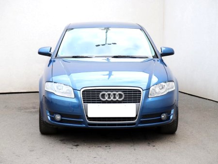 Audi A4, 2005 - pohled č. 2