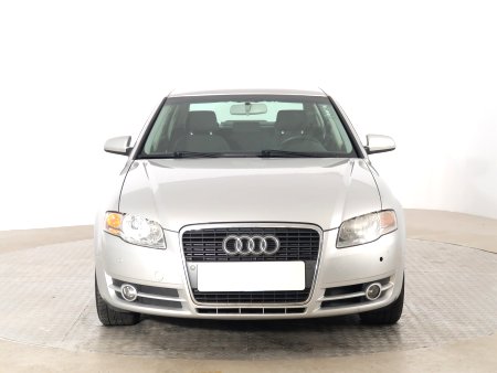 Audi A4, 2006 - pohled č. 2