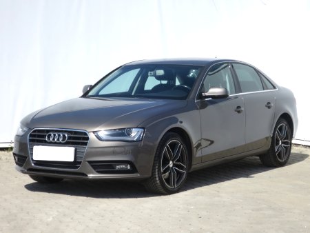 Audi A4, 2014 - pohled č. 3