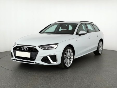 Audi A4, 2021 - pohled č. 3