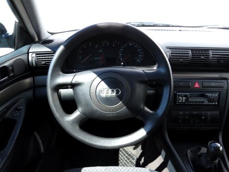 Audi A4, 2000 - pohled č. 12