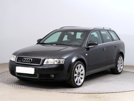 Audi A4, 2003 - pohled č. 3