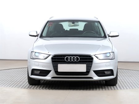 Audi A4, 2012 - pohled č. 2