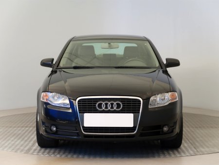 Audi A4, 2005 - pohled č. 2