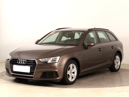 Audi A4, 2018 - pohled č. 3