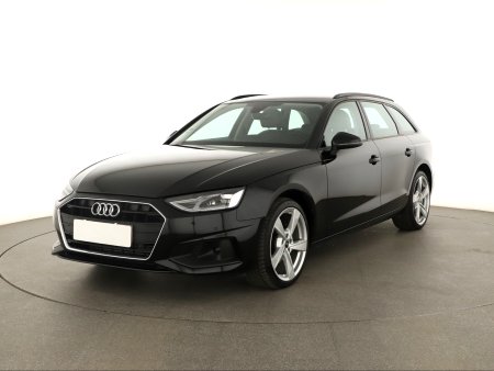 Audi A4, 2021 - pohled č. 3