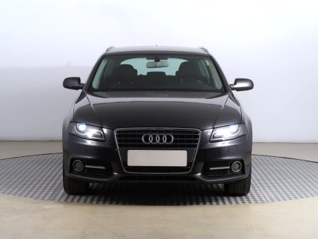 Audi A4, 2011 - pohled č. 2
