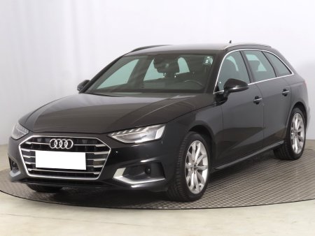 Audi A4, 2022 - pohled č. 3