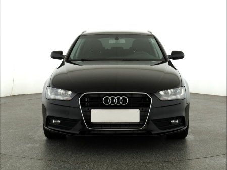 Audi A4, 2013 - pohled č. 2