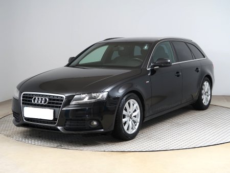 Audi A4, 2010 - pohled č. 3