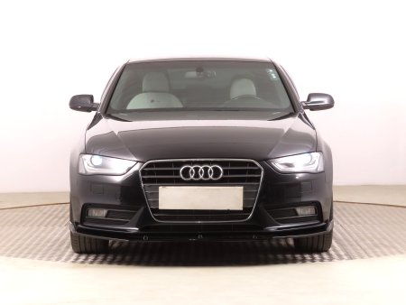 Audi A4, 2013 - pohled č. 2