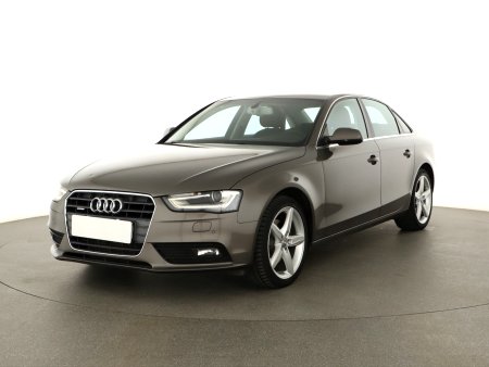 Audi A4, 2014 - pohled č. 3