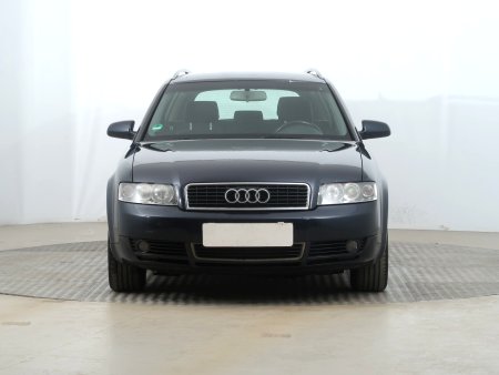 Audi A4, 2004 - pohled č. 2