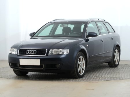 Audi A4, 2004 - pohled č. 3