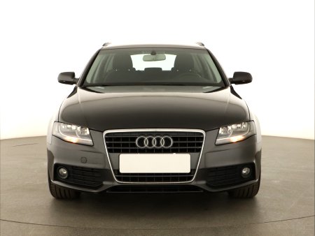 Audi A4, 2011 - pohled č. 2
