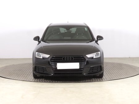 Audi A4, 2018 - pohled č. 2
