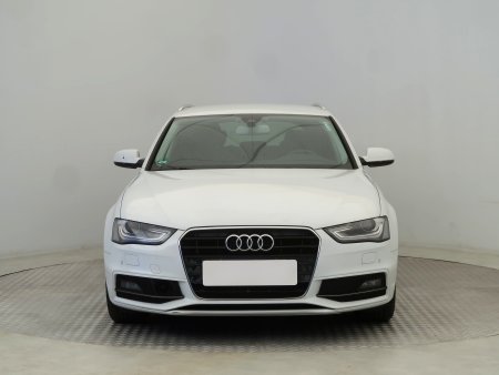 Audi A4, 2014 - pohled č. 2