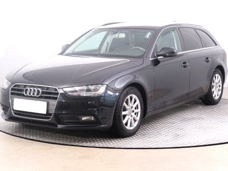 Audi A4, 2013 - pohled č. 3