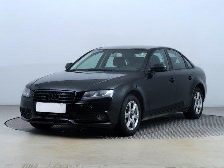 Audi A4, 2011 - pohled č. 3