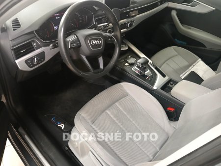 Audi A4, 2019 - pohled č. 3