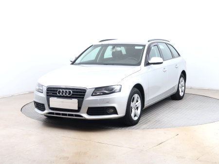 Audi A4, 2010 - pohled č. 3