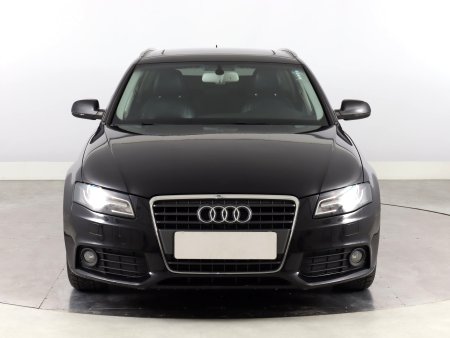 Audi A4, 2011 - pohled č. 2