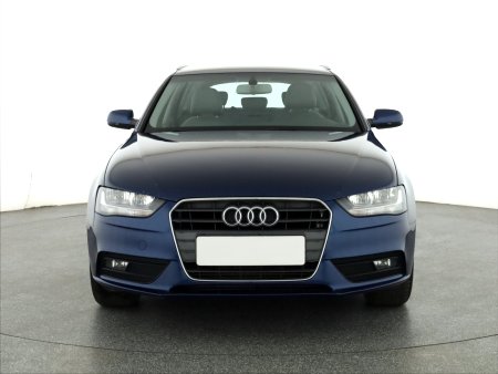 Audi A4, 2012 - pohled č. 2