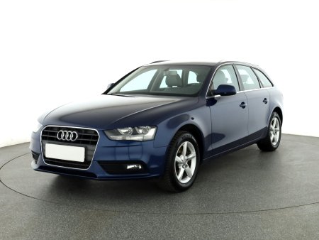 Audi A4, 2012 - pohled č. 3