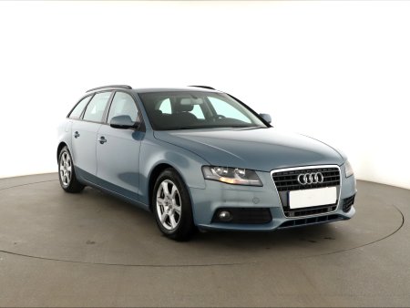 Audi A4, 2011