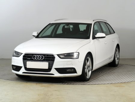 Audi A4, 2013 - pohled č. 3