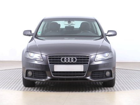 Audi A4, 2012 - pohled č. 2