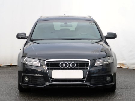 Audi A4, 2011 - pohled č. 2