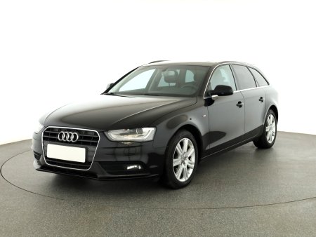 Audi A4, 2012 - pohled č. 3